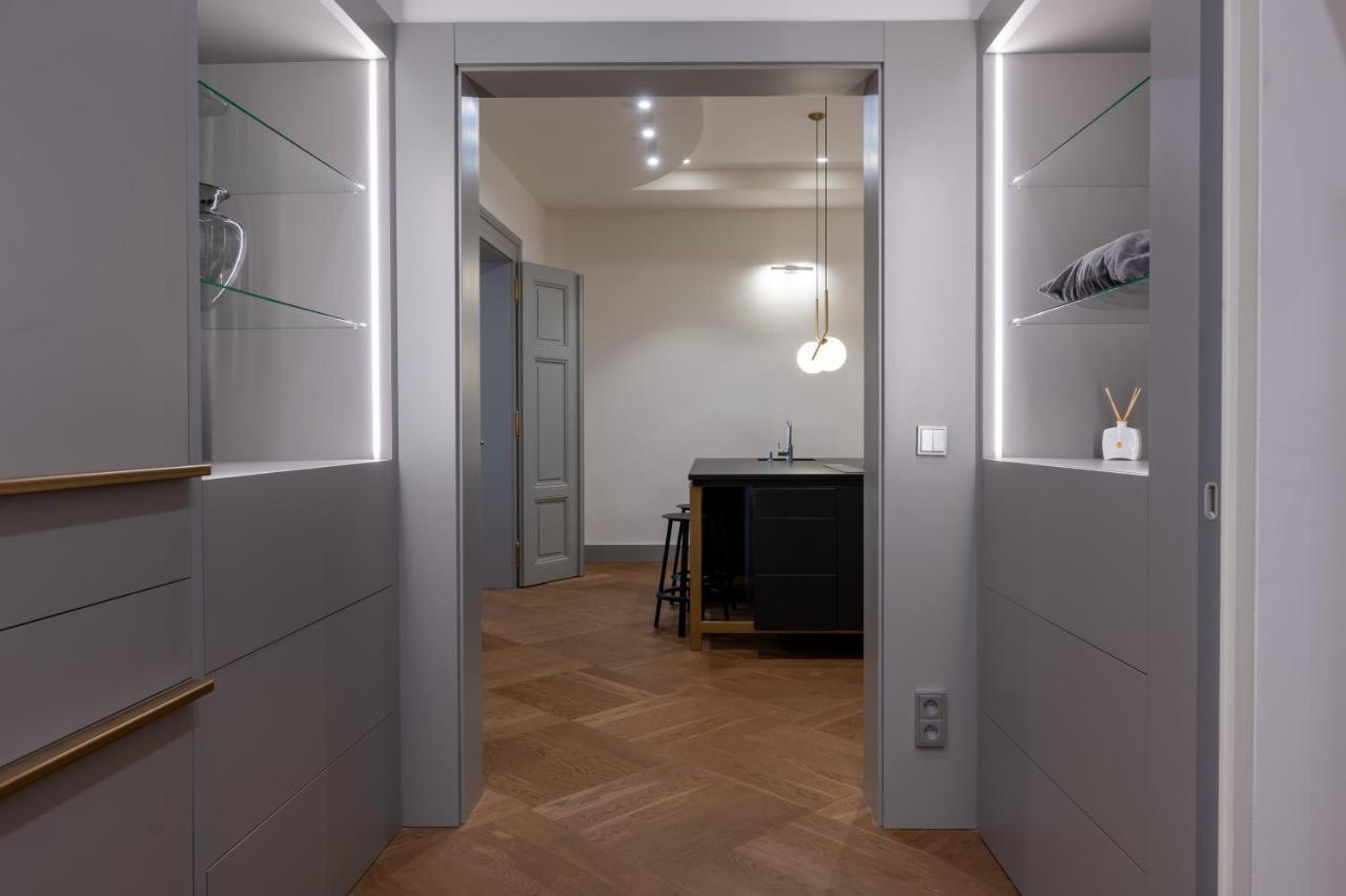 Luxury Old Town Apt, Parking Apartment ปราก ภายนอก รูปภาพ